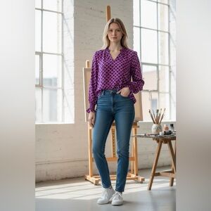 Fashion Pink and Blue Geometric Diamond Print V-Neck Blouse with Smocked Cuffs